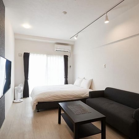 New Normal Hotel In Nago ニューノーマルホテルイン名護 Экстерьер фото